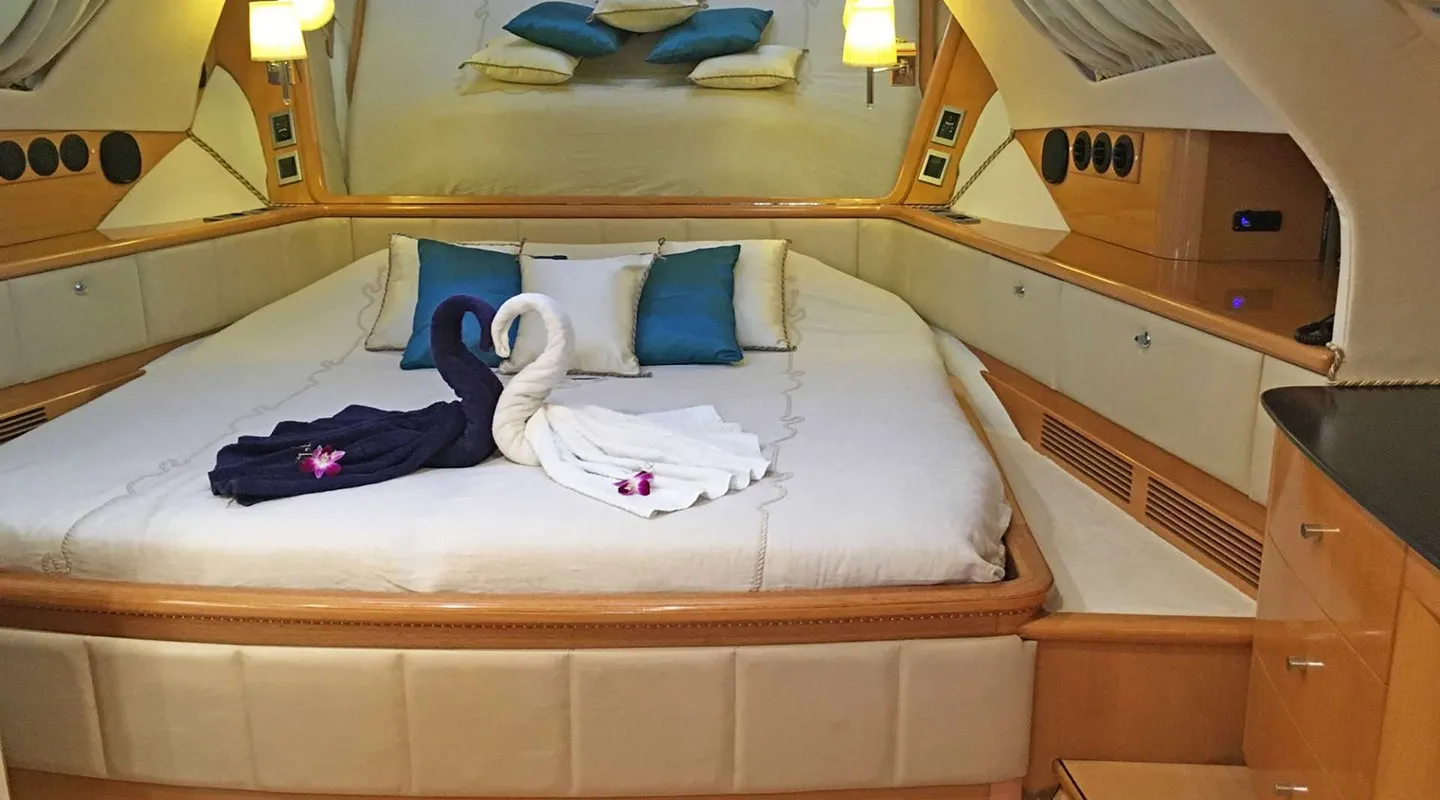 SAGITTARIUS Double cabin