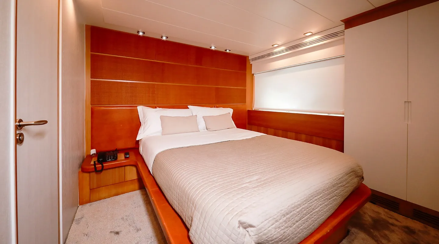 SERENITY III Double cabin