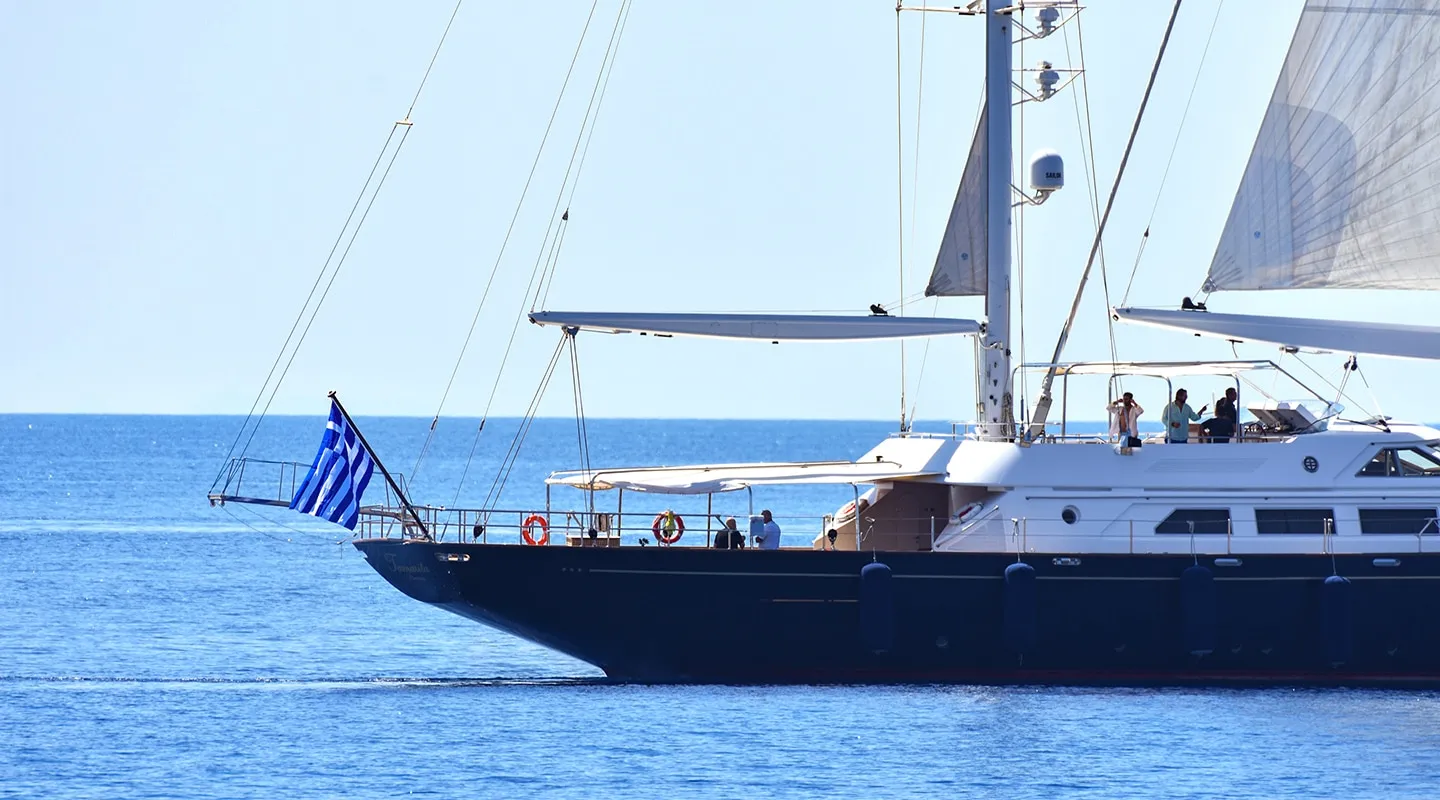 TAMARITA Aft deck