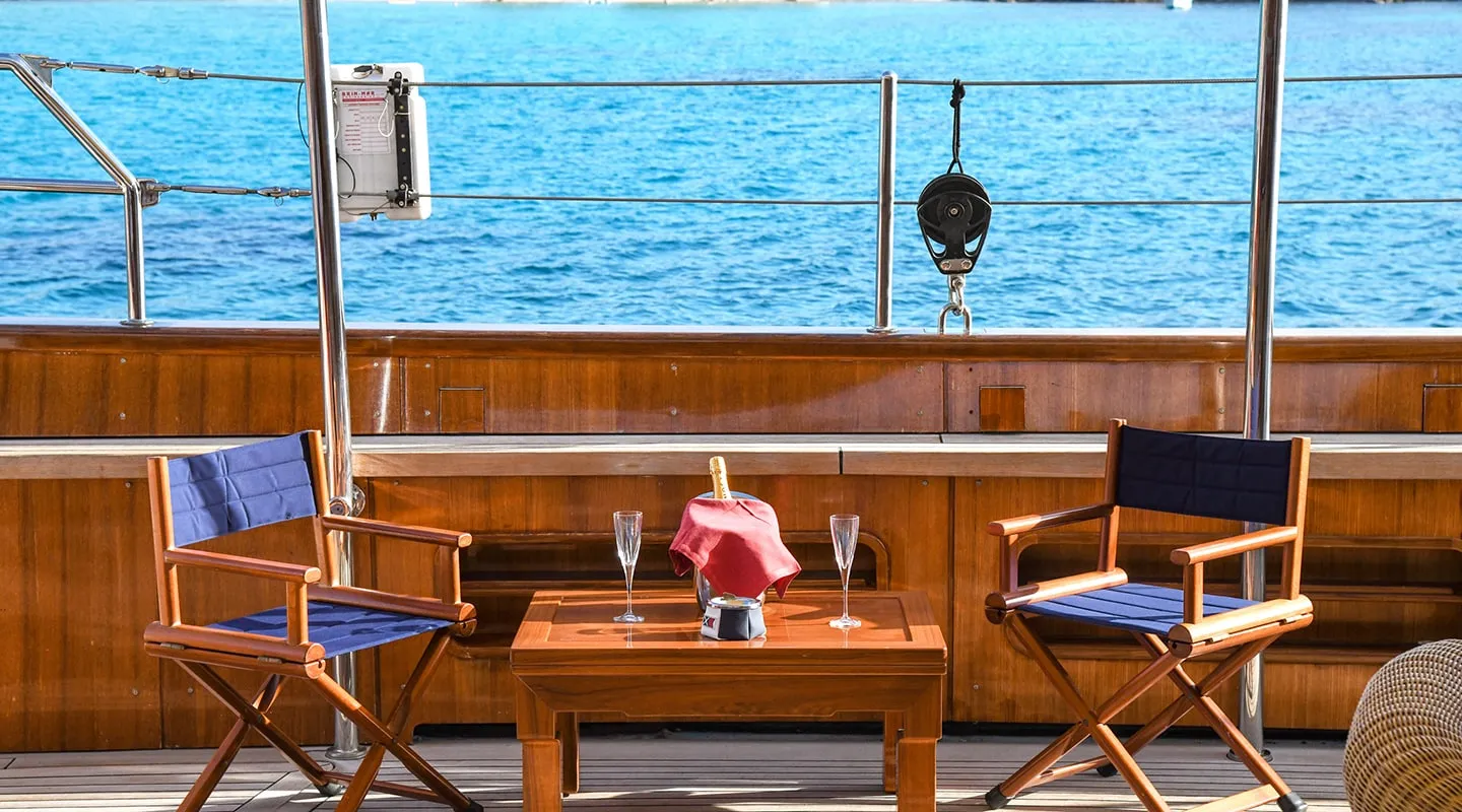 TAMARITA Aft deck