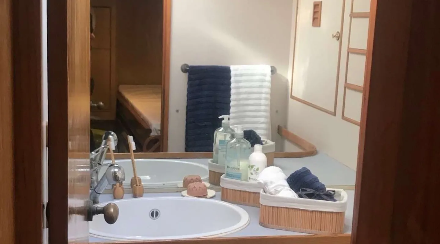 TANANA Bathroom