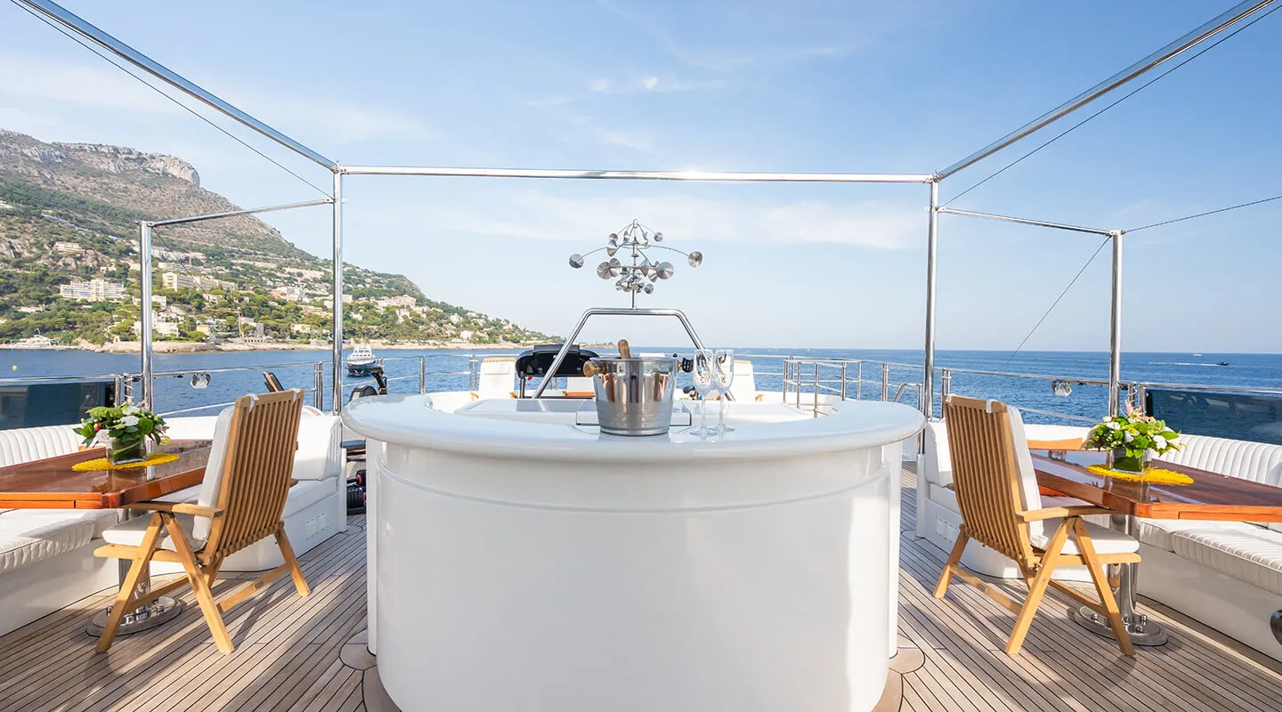 TE MANU Sun deck