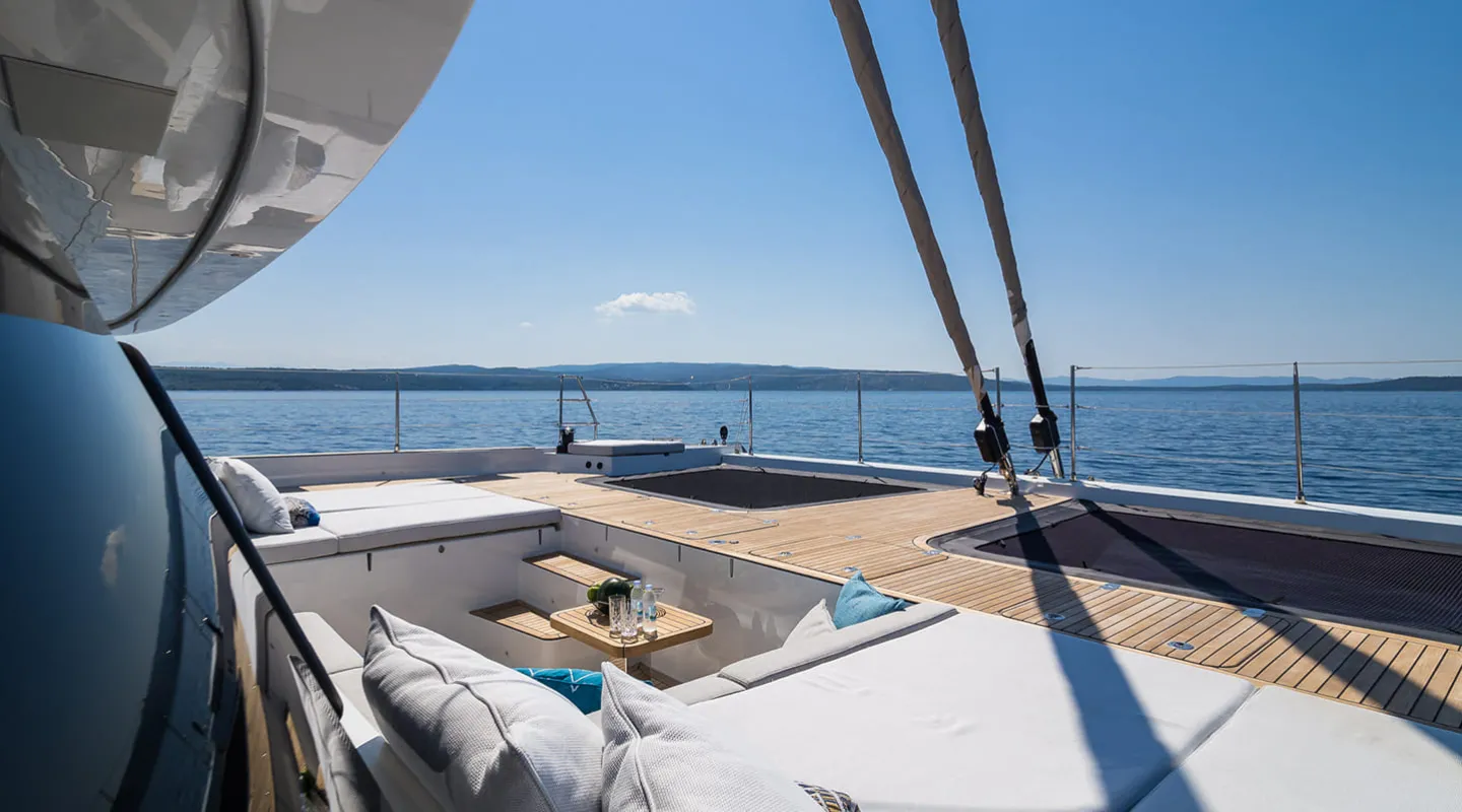 VULPINO Bow deck