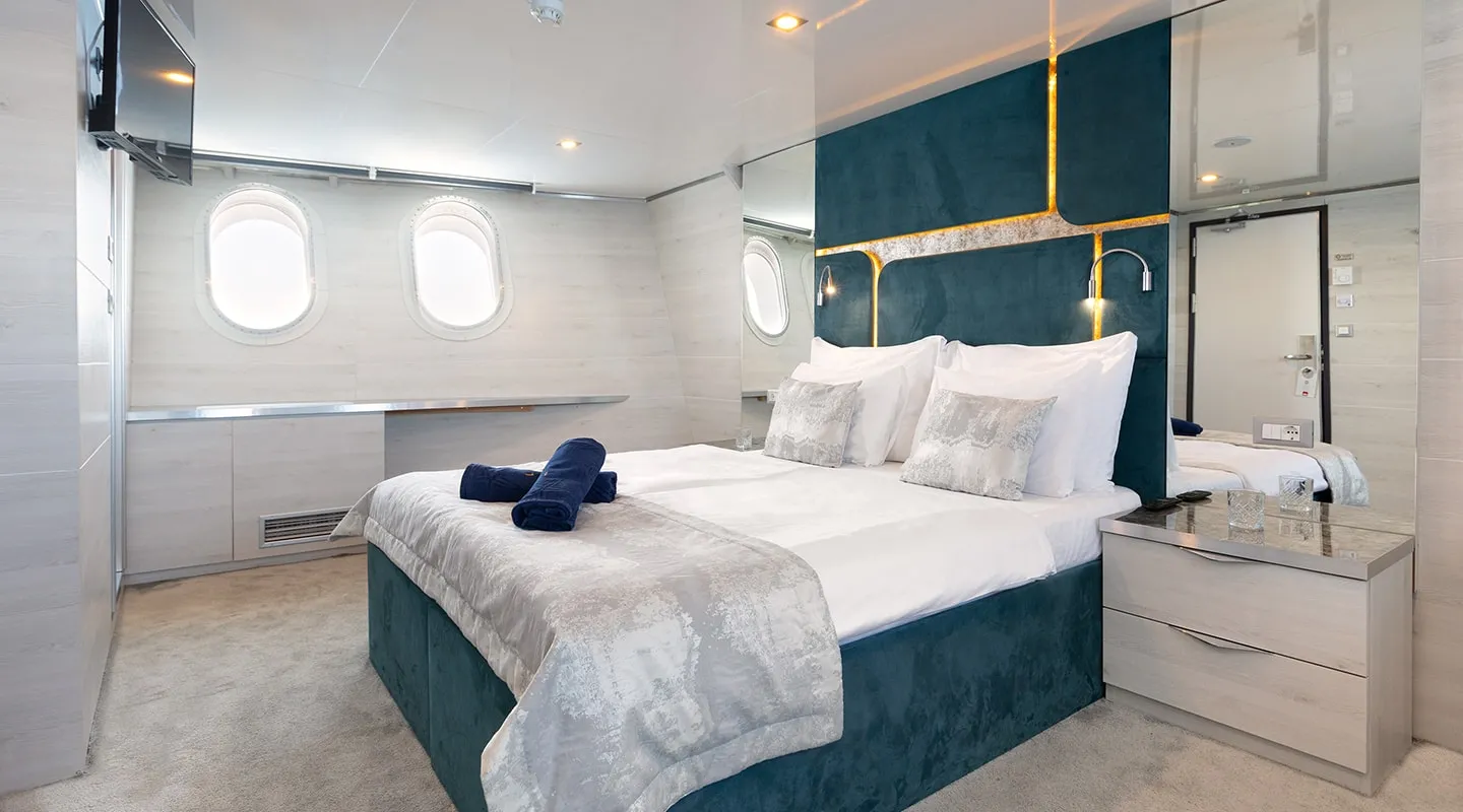 YOLO Double cabin