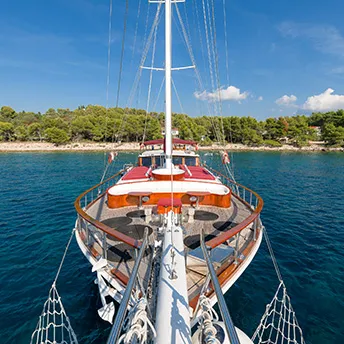 CROATIA Anchored