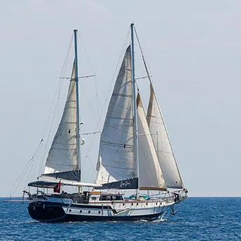 DERYA DENIZ Sailing