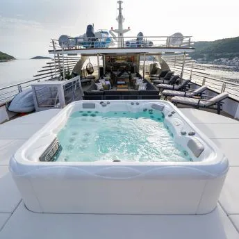 Jacuzzi
