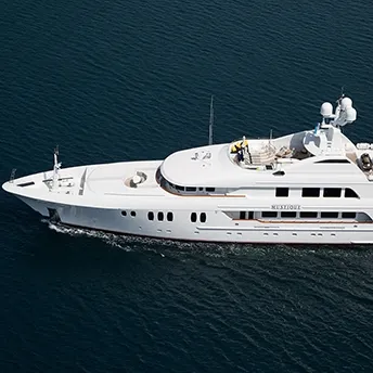 MUSTIQUE Cruising