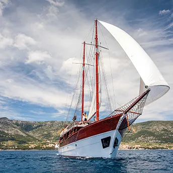 ROMANCA Sailing