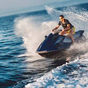 Jet ski