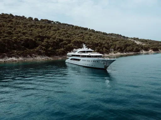 Freedom yacht