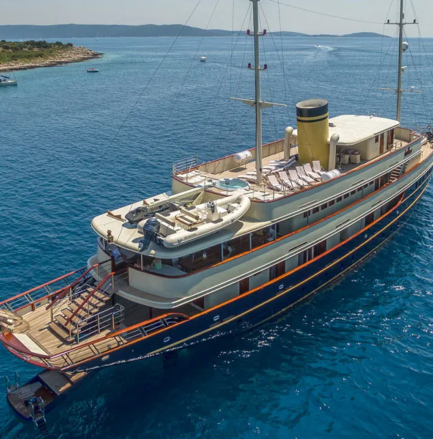 CASABLANCA Anchored
