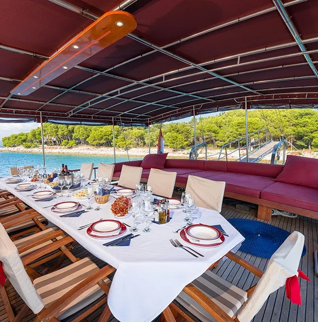 CROATIA Aft deck