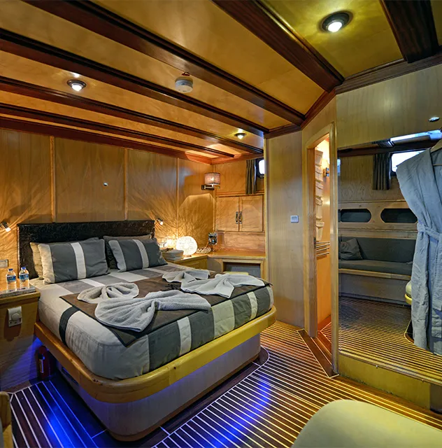 DERIN DENIZ Master cabin