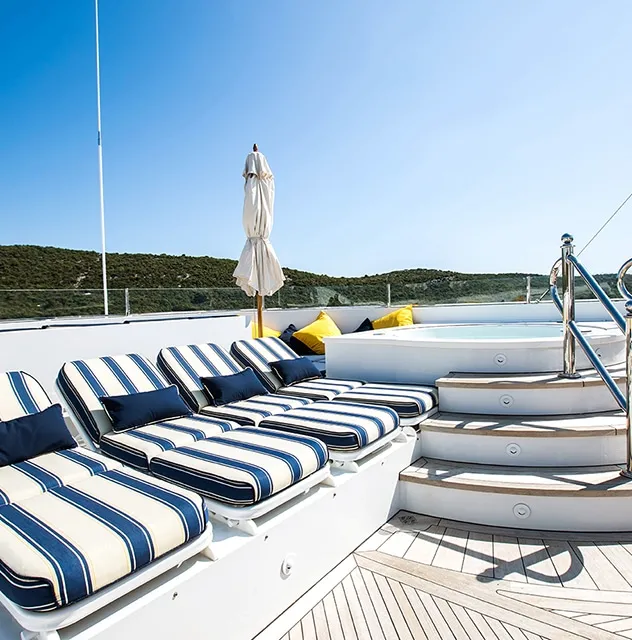 MUSTIQUE Jacuzzi