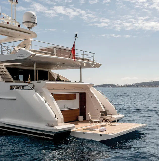 Spectacular Outdoor Living on the Azimut 32 Metri Luxury in the Lap of Nature