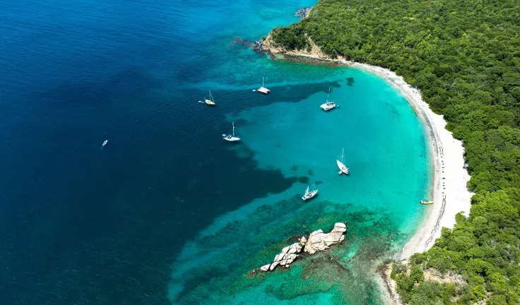 Caribbean yacht charters