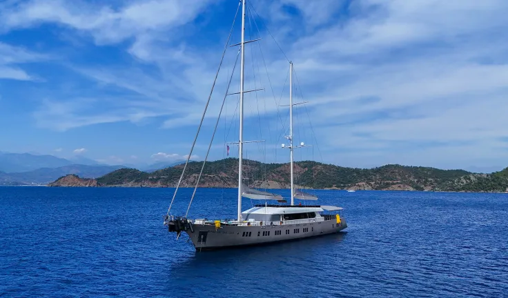 KING OF THE SEA Anchored