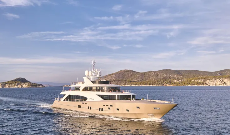 LA PELLEGRINA 1 Cruising