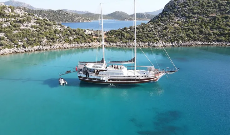 PRENSES ESILA Anchored