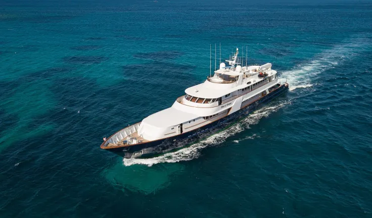 WIND OF FORTUNE Cruising