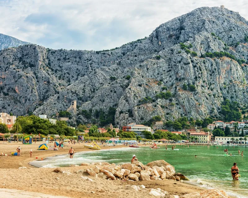 Omis