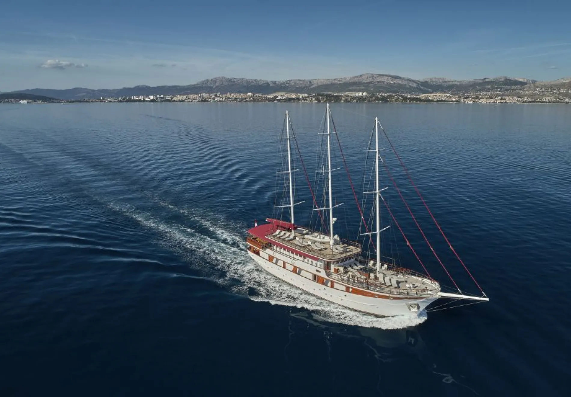 Luxury Sailing Yacht