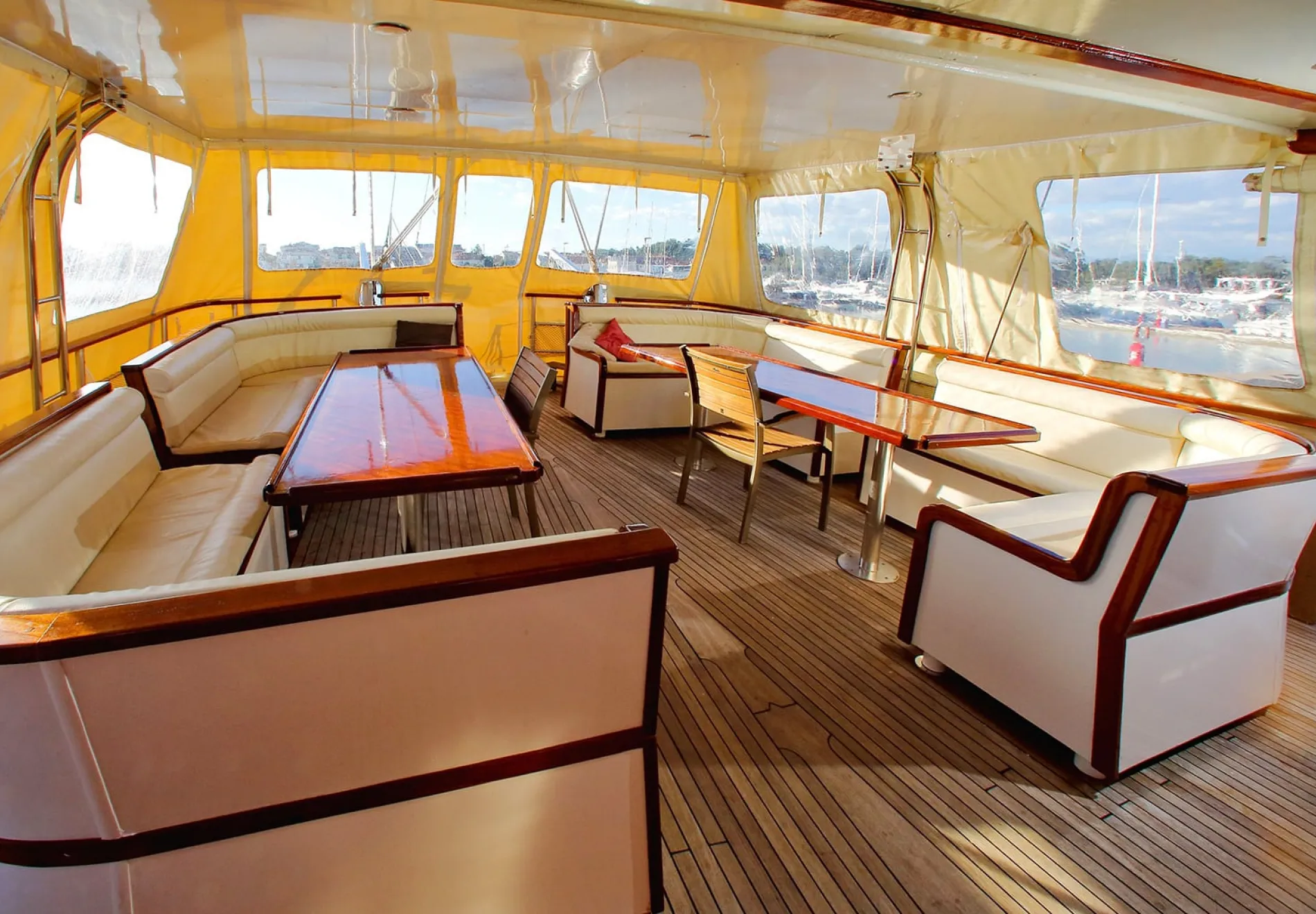 GARDELIN Aft deck