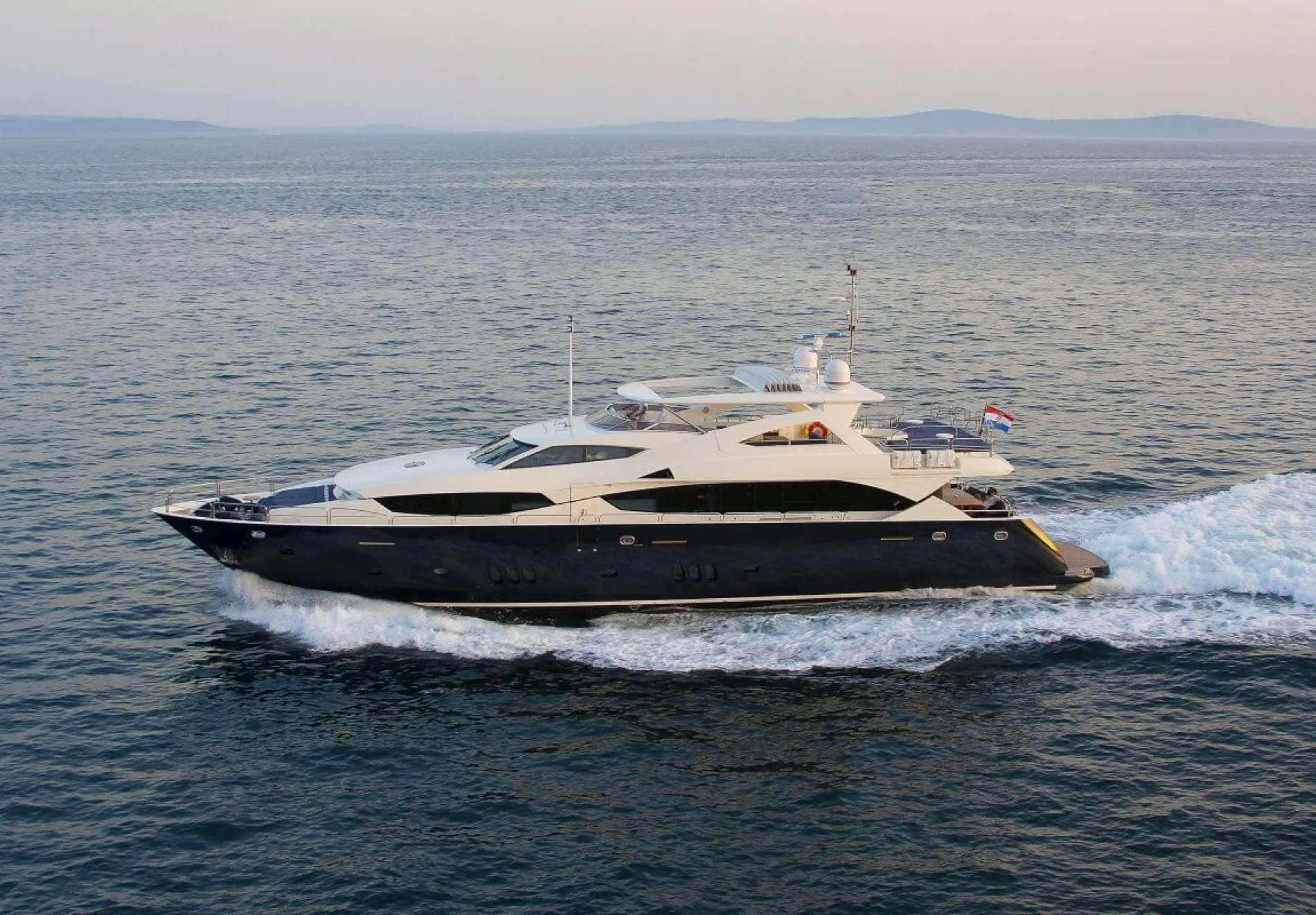Luxury-yacht-Cassiopea