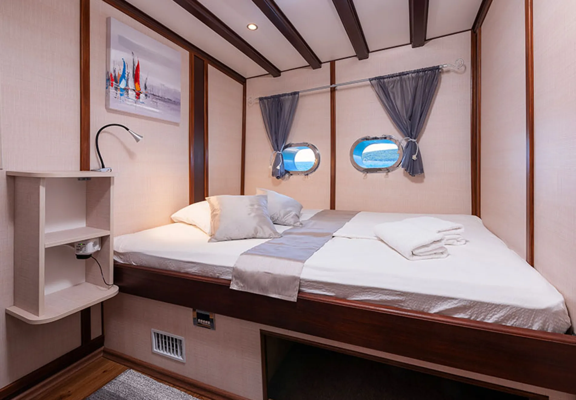 NAUTILUS Double cabin