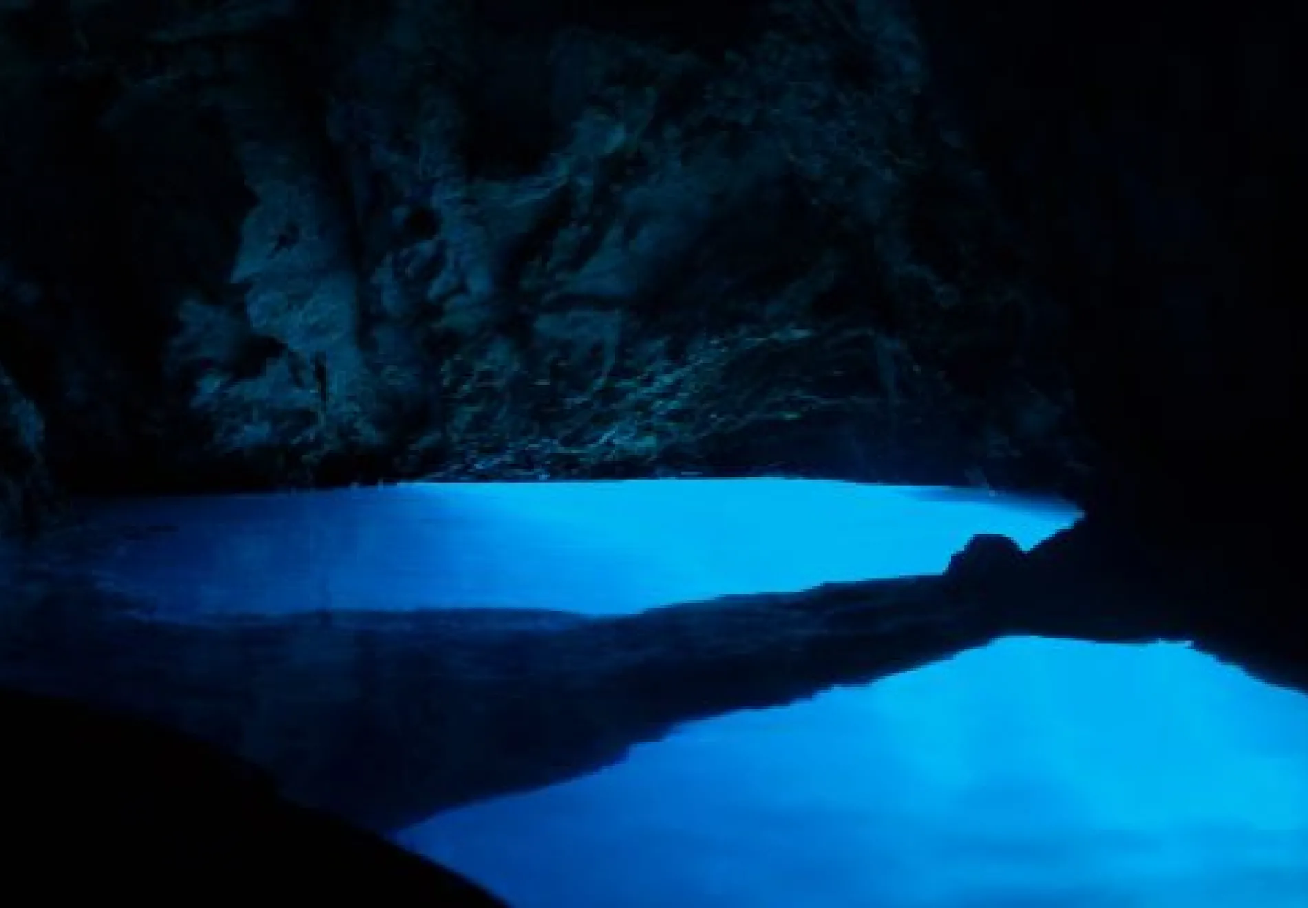 The-blue-cave
