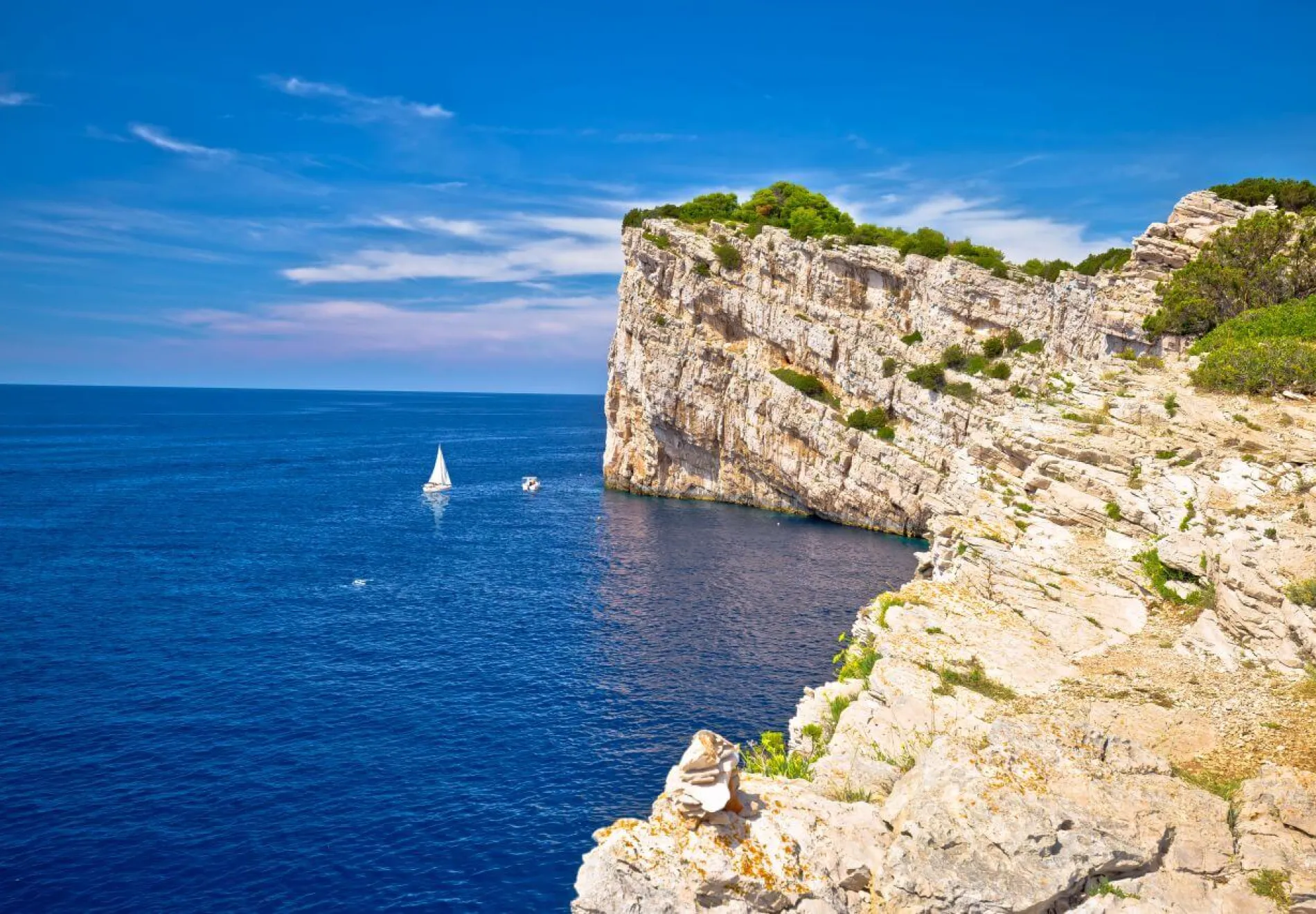 Strmac cliffs