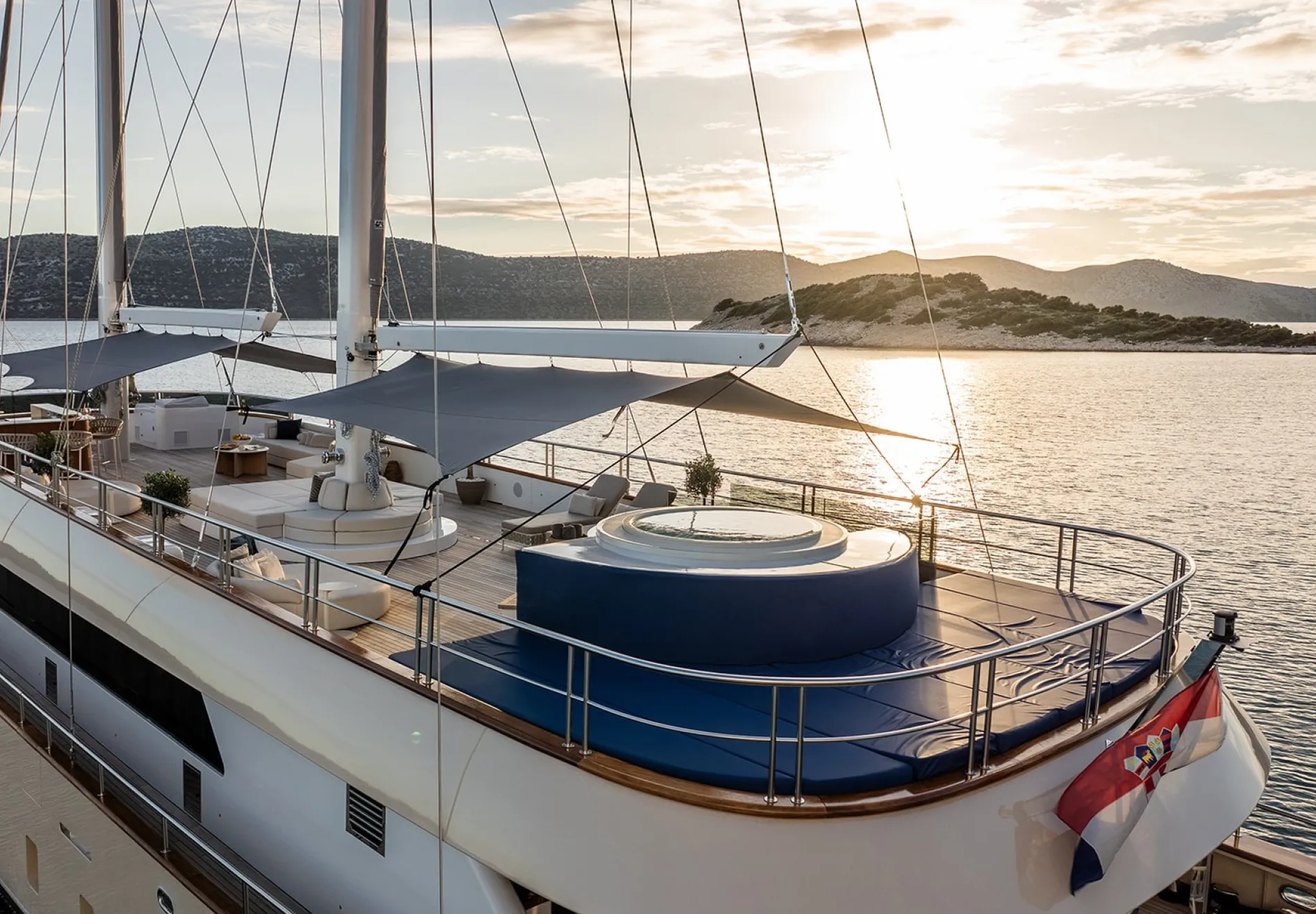 MAXITA Sundeck