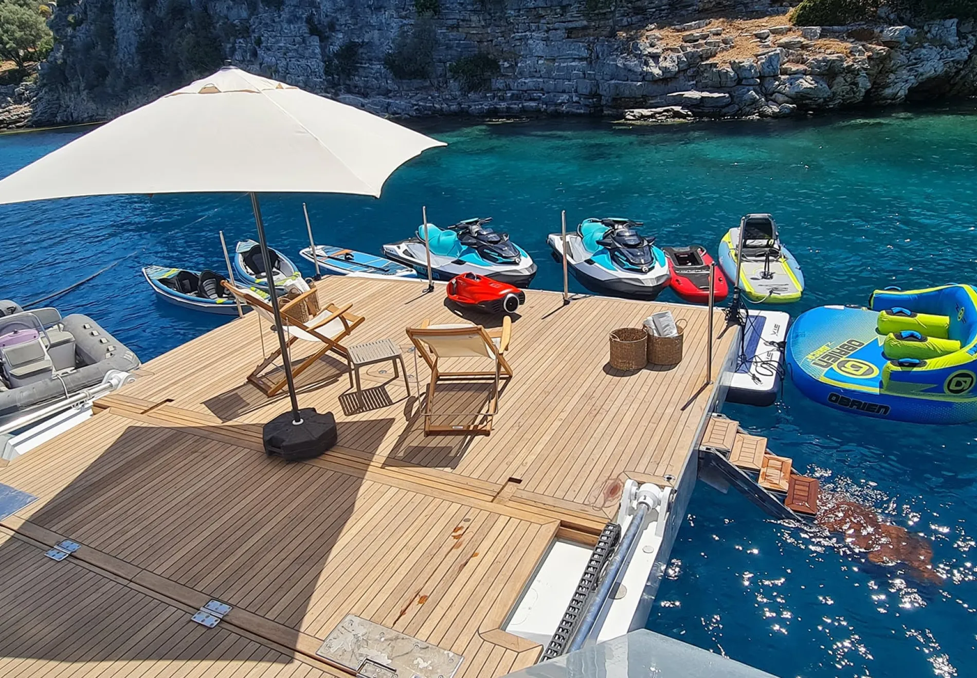 NORTH WIND Swim platform