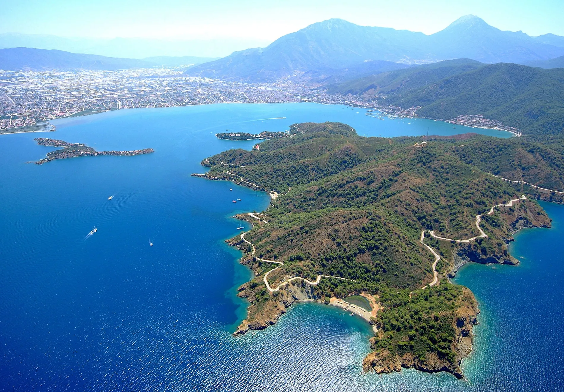Opting for a gulet over a yacht ensures a more authentic experience, immersing travelers in Turkey's maritime tradition