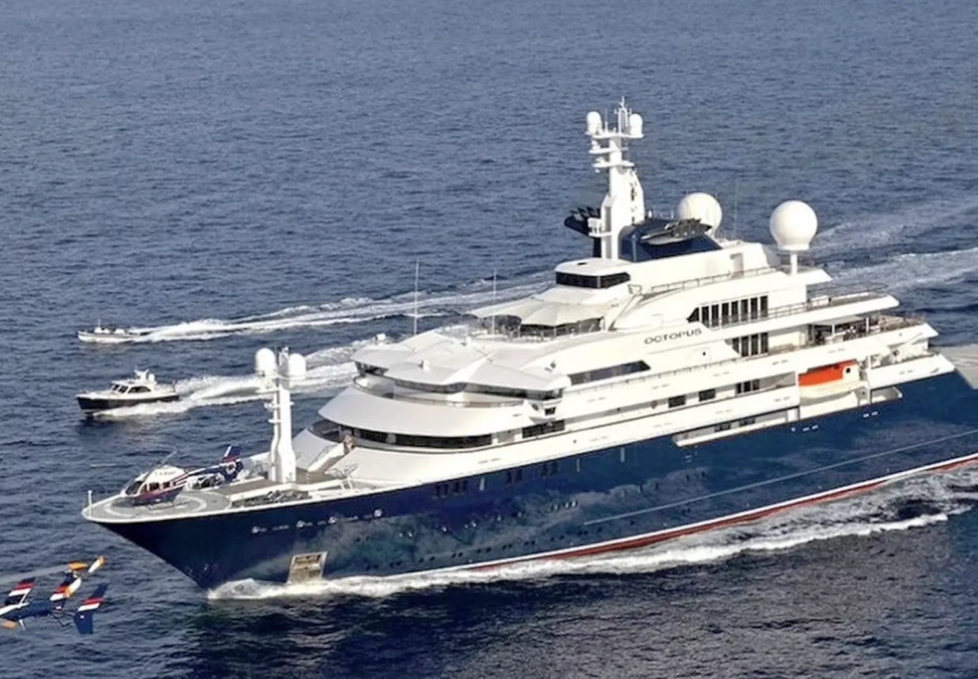 Octopus mega yacht