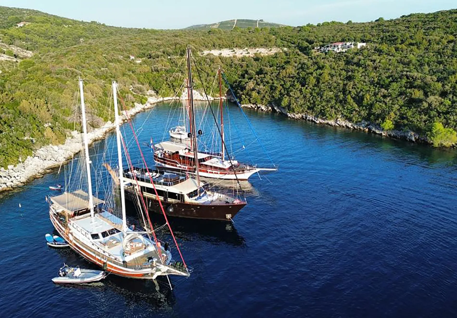 Team Building aboard 3 gulets in Croatia