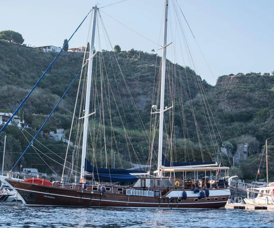 GELIDONYA II Cruising