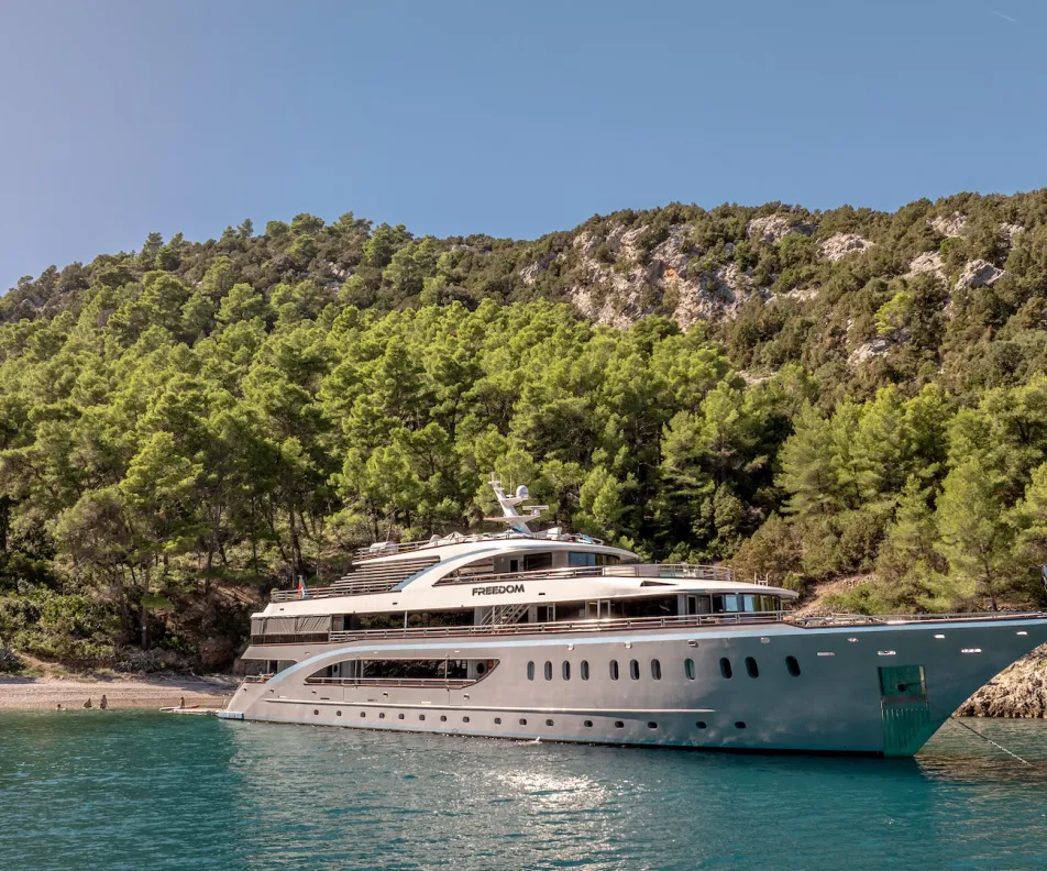 Yacht Freedom