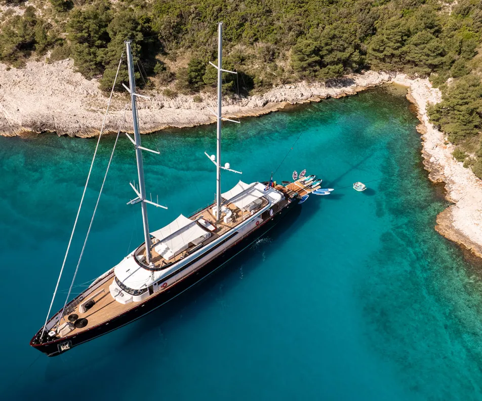 NOCTURNO Anchored