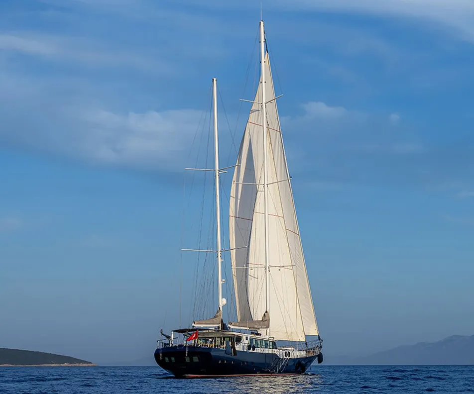 PERLA DEL MARE Sailing