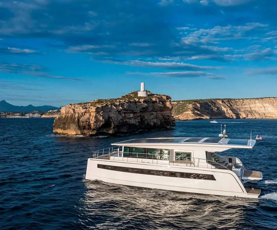 SILENT DREAM Cruising