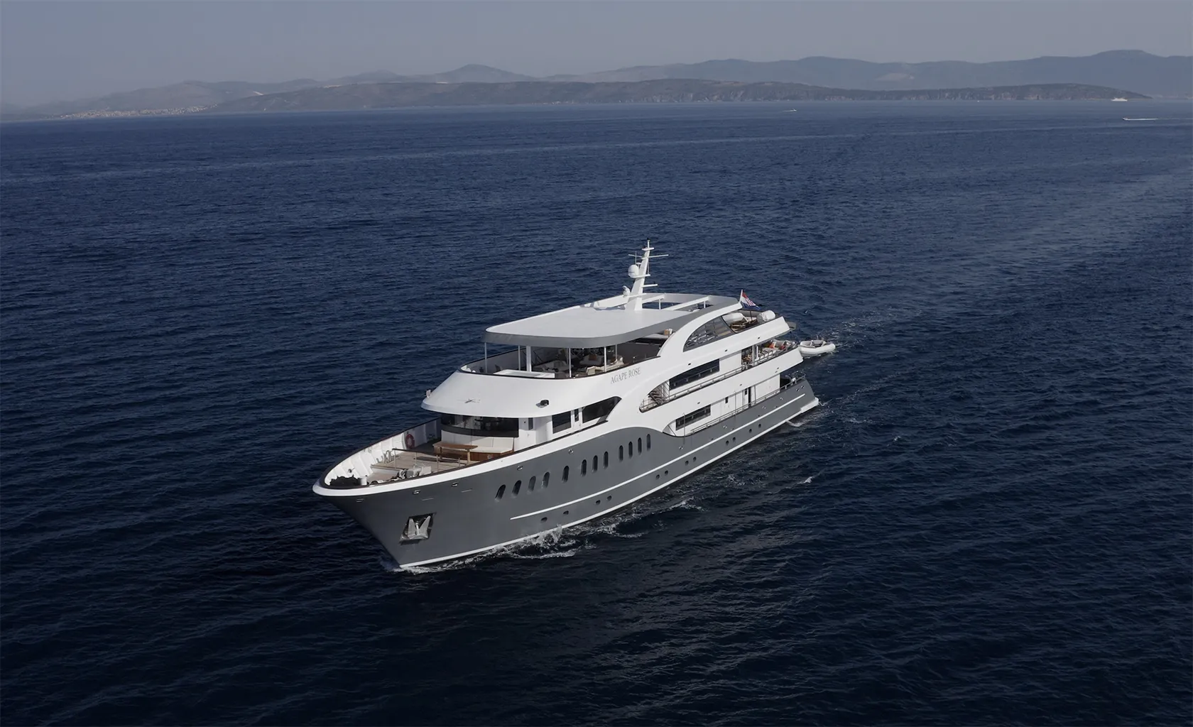 AGAPE ROSE Cruising