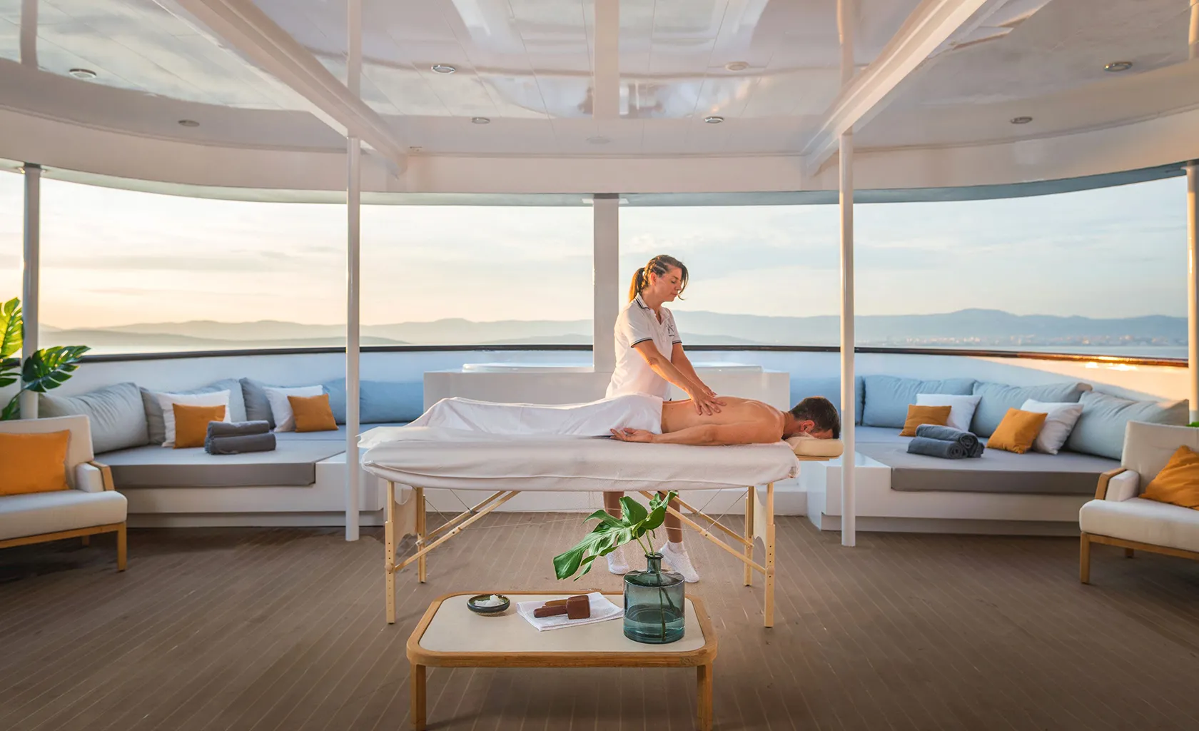 AGAPE ROSE Massage