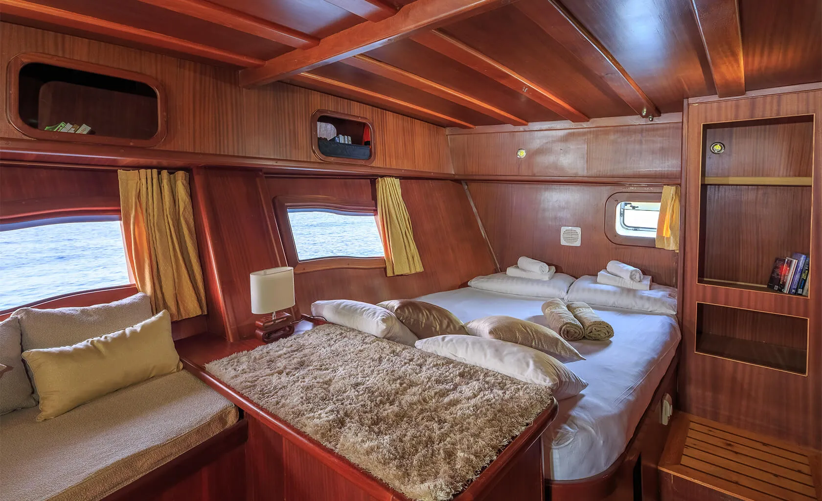 ALLURE E Master cabin