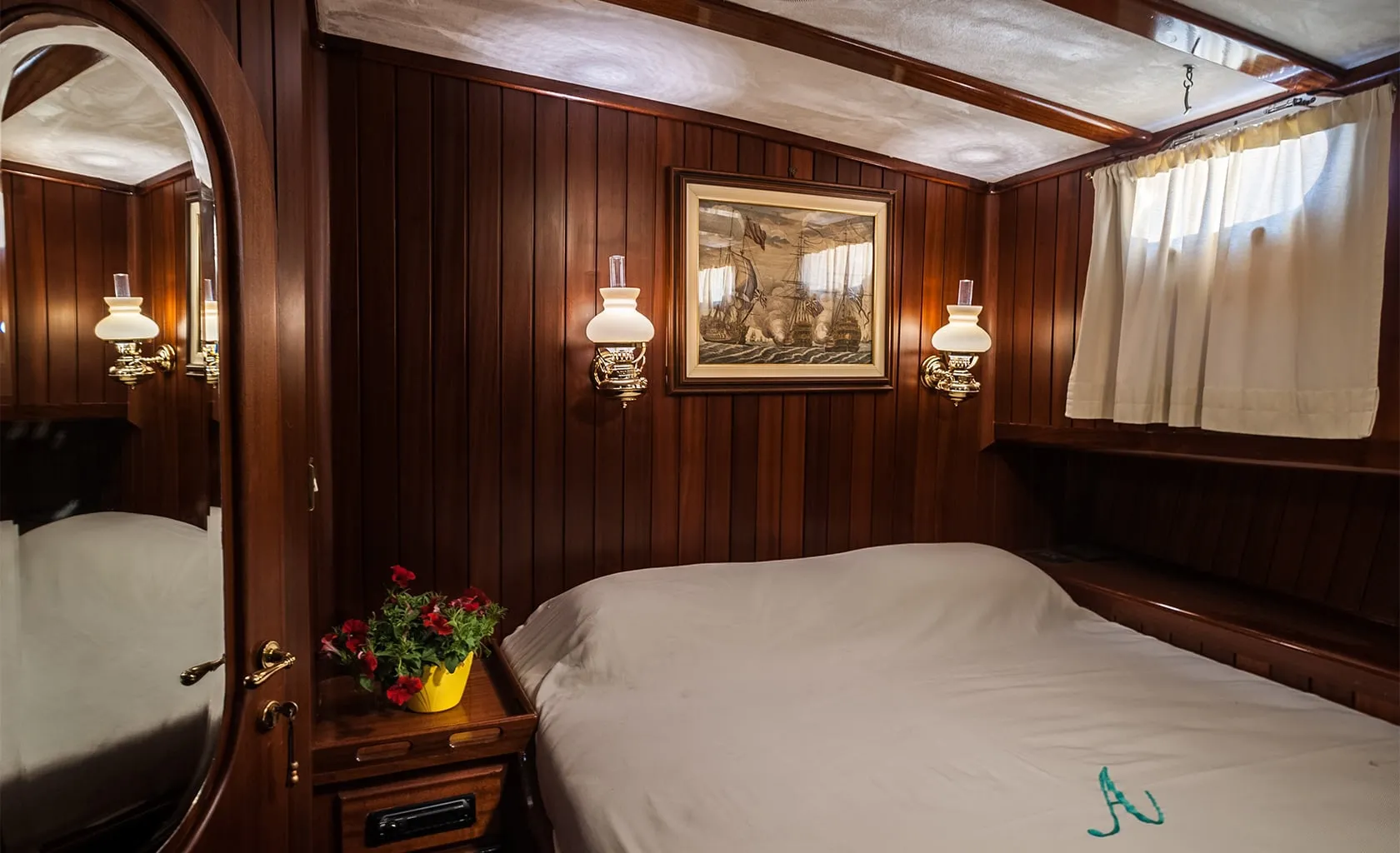 ANGELIQUE Double cabin
