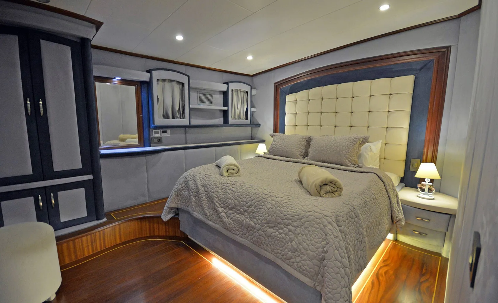 BELLA MARE Double cabin