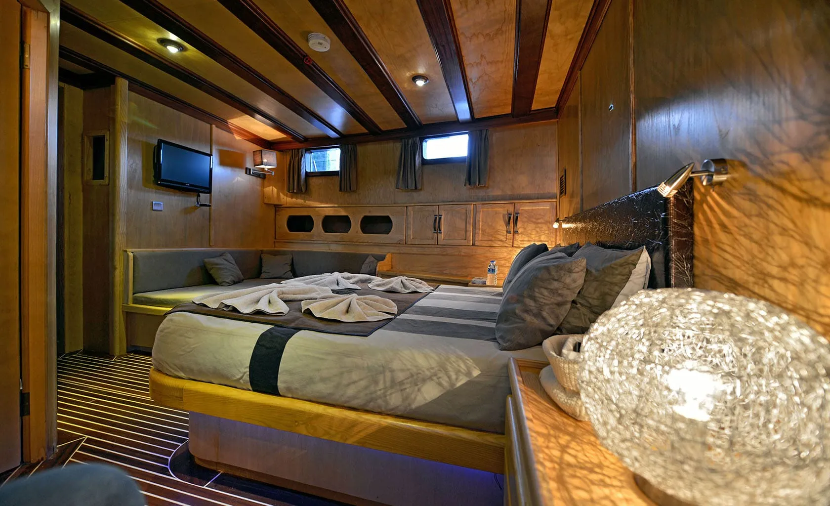 DERIN DENIZ Double cabin
