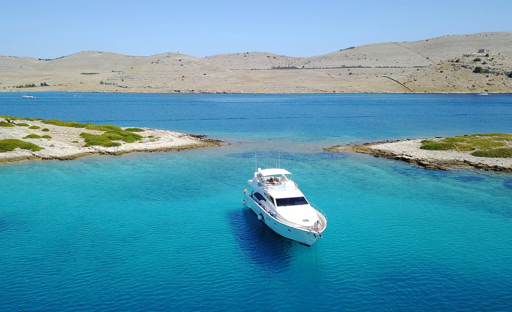 DOMINIQUE Anchored