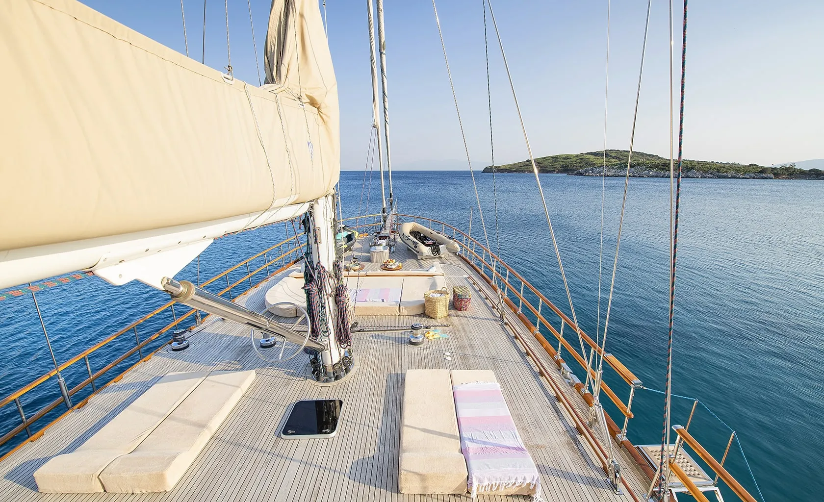 DRAGON FLY Sun deck